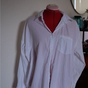 Women’s button up white shirt